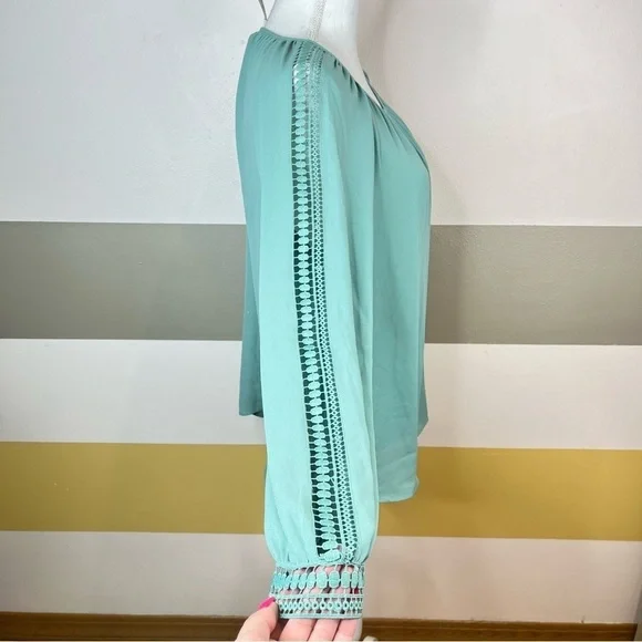 2/$25 Loft Sea Foam Green Business Casual Lightweight Feminine Pretty Blouse M - Picture 8 of 13